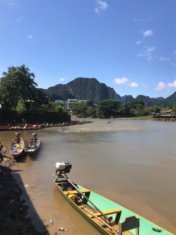 Downtown Vang Vieng Hotel Exterior foto